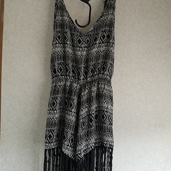 Shortall  / Romper - Picture 4 of 5